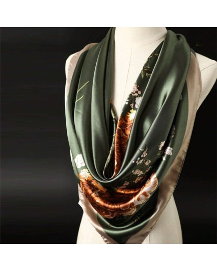 Foulard donna in pura seta verde stampa floreale 90x90