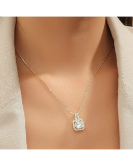 Collana donna  in acciaio girocollo con zircone incastonato